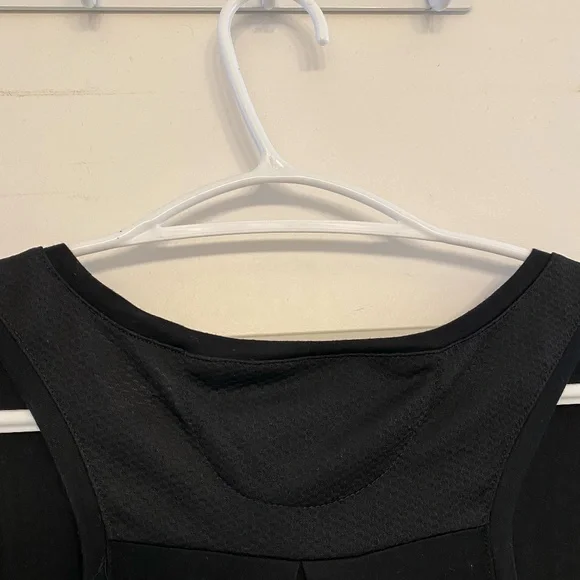 Aerion Après Ride Tank - Picture 4 of 6